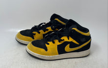 Load image into Gallery viewer, Nike Boys Air Jordan 1 554725-071 Black Yellow Basketball Shoes Size 6.5Y
