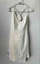 Load image into Gallery viewer, BCBGMAXAZRIA Womens Off White Sleeveless Back Zip Mini Dress Size 2 With Tag
