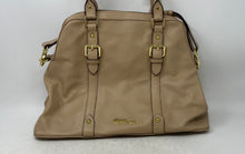 Load image into Gallery viewer, Sophia Visconti Womens Beige Leather Detachable Strap Zip Top Satchel Purse
