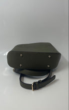 Load image into Gallery viewer, Guess Womens Green Inner Pocket Bottom Studs Adjustable Strap Crossbody Handbag

