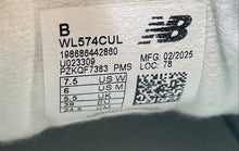 Load image into Gallery viewer, New Balance Unisex 574 WL574CUL Green Lace-Up Sneaker Shoes Size W7.5 M6 B
