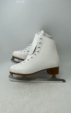 Load image into Gallery viewer, DBX Womens White Leather Lace-Up Ice Figure Skates Size 10 2/3

