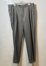 Load image into Gallery viewer, Stafford Mens Gray Pleated Front Straight Leg Dress Pants Size W36/Inseam32
