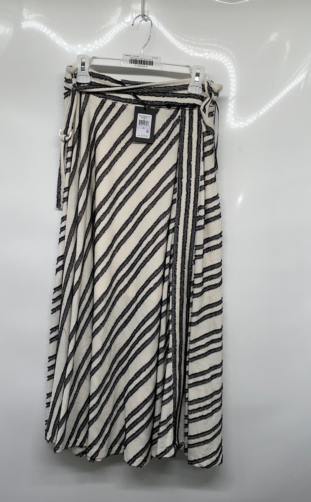 DKNY Womens White Black Striped Print Side Zip Belted Maxi Skirt Size 6 With Tag