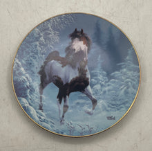 Load image into Gallery viewer, The Hamilton Collection Horse Winter Renegade Unbridled Spirit Collector Plate
