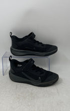 Load image into Gallery viewer, Nike Kids Omni DM9026-001 Black Round Toe Lace-Up Sneaker Shoes Size 1.5Y
