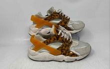 Load image into Gallery viewer, Nike Womens Air Huarache Multicolor Round Toe Low Top Lace-Up Sneaker Shoes 9.5
