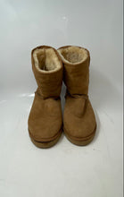 Load image into Gallery viewer, UGG Womens Classic Short Brown Pull-On Winter Shearling Boots Size 10
