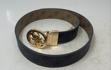Load image into Gallery viewer, Guess Womens Black Gray Noelle Signature Print Adjustable Reversible Belt Size S
