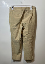 Load image into Gallery viewer, Chico's Womens Beige Pockets Elastic Waist High Rise Pull-On Cropped Pants Sz 0P
