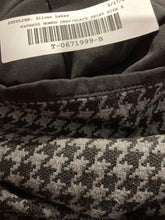Load image into Gallery viewer, Express Womens Gray Black Houndstooth Back Zip Straight &amp; Pencil Skirt Size 8
