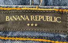 Load image into Gallery viewer, Banana Republic Womens Blue Medium Wash Denim Straight Leg Jeans Size 6
