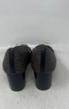 Load image into Gallery viewer, Michael Kors Womens Jilly Flex Brown Monogram Print Pump Heels Size 7 M
