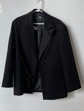 Load image into Gallery viewer, Zara Womens Black Long Sleeve Notched Lapel One-Button Blazer Size XS
