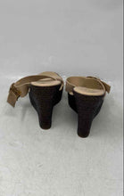 Load image into Gallery viewer, Italian Shoemakers Womens Brown Open Toe Wedge Platform Sandals Size 7.5
