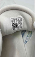 Load image into Gallery viewer, Adidas Mens Supernova 3 HQ1806 White Blue &amp; Green Lace-Up Sneaker Shoes Size 13
