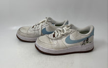 Load image into Gallery viewer, Nike Womens Air Force 1 '07 SE White Leather Lace-Up Sneaker Shoes Size 7/5
