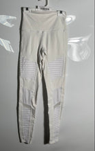 Load image into Gallery viewer, Alo Womens White Skinny Leg Pull-On Sports Moto Compression Leggings Size XXS
