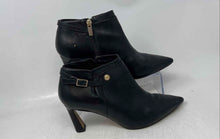 Load image into Gallery viewer, Vince Camuto Womens Black Leather Side Zip Pointed Toe Ankle Booties Size 8 M
