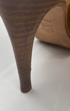 Load image into Gallery viewer, Authentic Tory Burch Womens Lounge-Baby Brown Strappy Heels Sz 7.5M Worn Damaged
