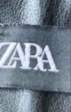 Load image into Gallery viewer, Zara Womens Black Flat Front Skinny Leg Trouser Pants Size Large
