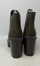 Load image into Gallery viewer, Soda Womens Green Round Toe Block Heel Slip-On Ankle Chelsea Boots Size 10
