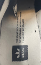 Load image into Gallery viewer, Adidas Mens Seeley B72580 Black Low Top Lace-Up Sneaker Shoes Size 8
