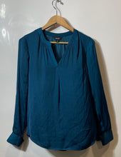 Load image into Gallery viewer, Authentic Simply Vera Vera Wang Womens Blue Long Sleeve Blouse Top Size Small
