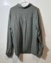 Load image into Gallery viewer, Zara Mens Green Raised Jacquard Long Sleeve Button-Up Shirt Size Small
