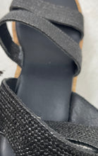 Load image into Gallery viewer, Forever 21 Womens Black Open Toe Wedge Platform Sandals Size 7
