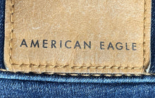 Load image into Gallery viewer, American Eagle Outfitters Womens Blue Distressed Denim Skinny Leg Jeans Size 6
