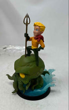 Load image into Gallery viewer, Q Fig Max DC Comics Multicolor Aquaman Vinyl Action Figure In Box
