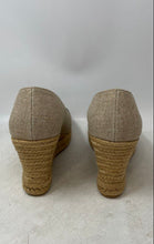 Load image into Gallery viewer, Jack Rogers Womens Beige Square Toe Slip-On Wedge Espadrille Sandals Size 8M
