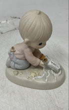 Load image into Gallery viewer, Enesco Precious Moments 532010 Sending You Oceans Of Love Porcelain Figurine
