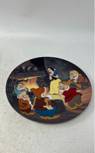 Load image into Gallery viewer, Knowles Walt Disney Snow White Fireside Love Story Decorative Collector Plate
