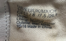 Load image into Gallery viewer, Kenneth Cole Womens Beige Open Toe Wedge Espadrilles Sandals Size 10
