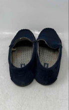 Load image into Gallery viewer, Lands' End Womens Flannel Blue Slip-On Round Toe Loafer Shoes Size 9B
