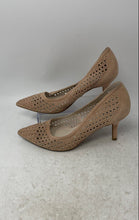 Load image into Gallery viewer, Alfani Womens Step N Flex Beige Slip-On Pointed Toe Pump Heels Size 8.5M
