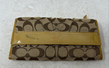 Load image into Gallery viewer, Coach Womens Brown &amp; Beige Signature Print Canvas Card Holder Clutch Wallet
