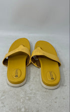 Load image into Gallery viewer, Giani Bernini Womens Cindy Yellow Faux Leather Slip-On Thong Sandals Size 8M

