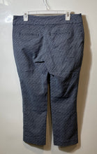 Load image into Gallery viewer, Ann Taylor Womens Blue Printed Flat Front Pockets Cropped Pants Size 8
