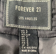 Load image into Gallery viewer, Forever 21 Mens Black Long Sleeve Pockets Full-Zip Bomber Jacket Size Small
