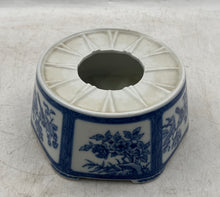 Load image into Gallery viewer, AK Kaiser W. Germany Echt Kobalt Blue White Porcelain Tsinan Teapot Warmer
