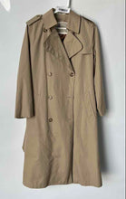 Load image into Gallery viewer, Misty Harbor Womens Beige Long Sleeve Classic Double-Breasted Trench Coat Size 6
