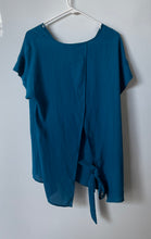 Load image into Gallery viewer, 7 Avenue New York &amp; Company Womens Blue Short Sleeves Blouse Top Size Large
