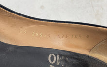 Load image into Gallery viewer, Authentic Salvatore Ferragamo Womens Black Wedge Pump Heels Size 10.5B Damaged
