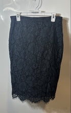 Load image into Gallery viewer, Ann Taylor Womens Black Floral Lace Back Zip Straight &amp; Pencil Skirt Size 8
