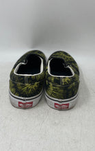 Load image into Gallery viewer, Vans Kids Classic Green Printed Slip-On Round Toe Sneaker Shoes Size 6
