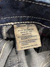 Load image into Gallery viewer, Miss Me Womens Blue Denim Medium Wash Stretch Pockets Bootcut Jeans Size 30

