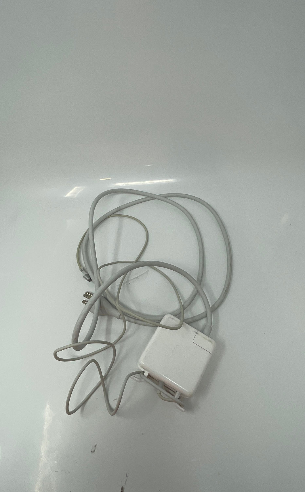 Apple Model A1435 White 60W MagSafe 2 Charger Power Adapter Not Tested